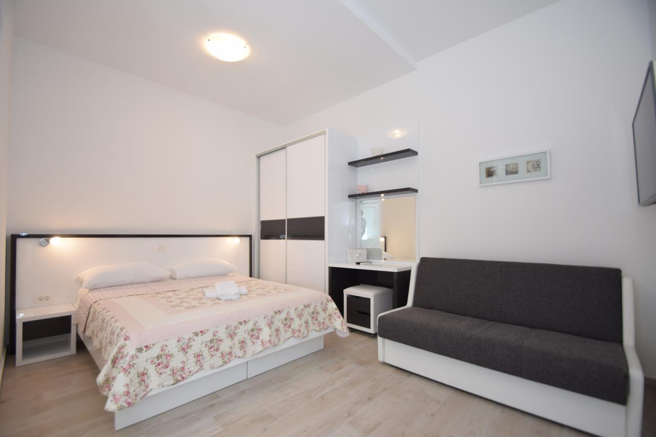Apartment Anica Kuk 스타리그라드 파클레니차 외부 사진