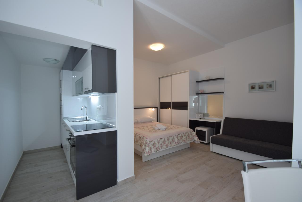 Apartment Anica Kuk 스타리그라드 파클레니차 외부 사진