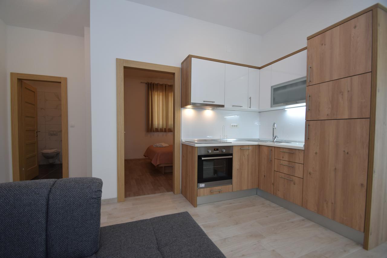Apartment Anica Kuk 스타리그라드 파클레니차 외부 사진