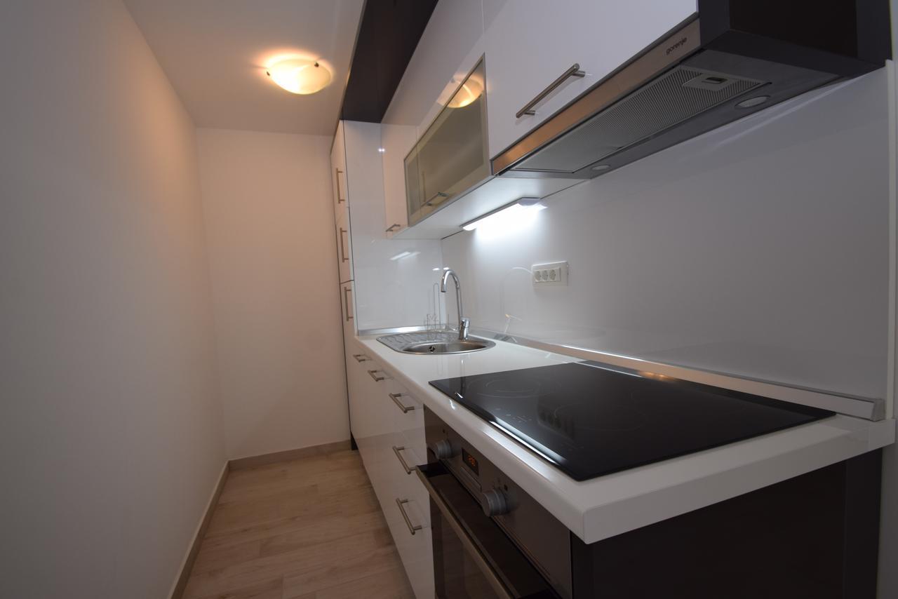 Apartment Anica Kuk 스타리그라드 파클레니차 외부 사진