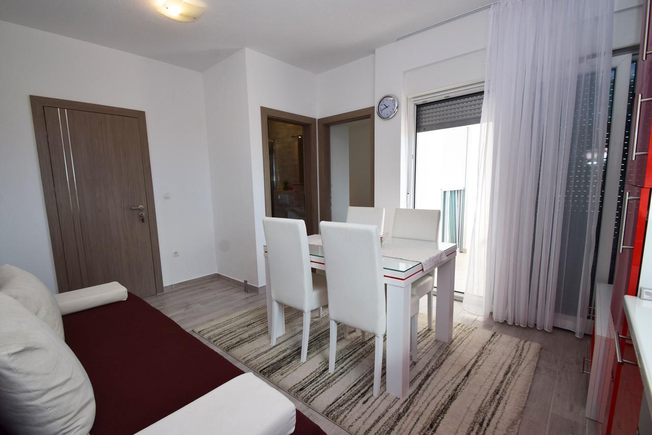 Apartment Anica Kuk 스타리그라드 파클레니차 외부 사진
